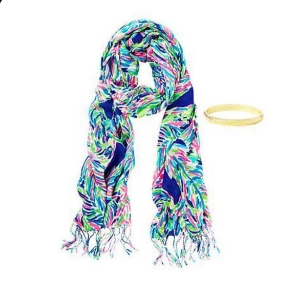 Lilly Pulitzer Murfee Neck Scarf in Palm Reader - Picture 3 of 3
